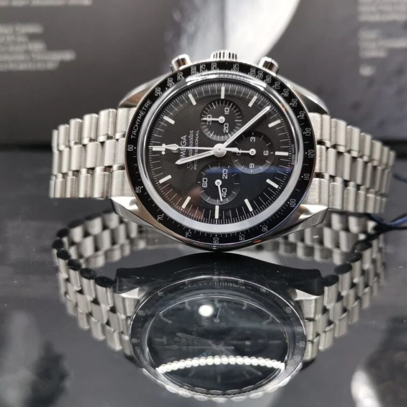 Omega Speedmaster Moonwatch 3861