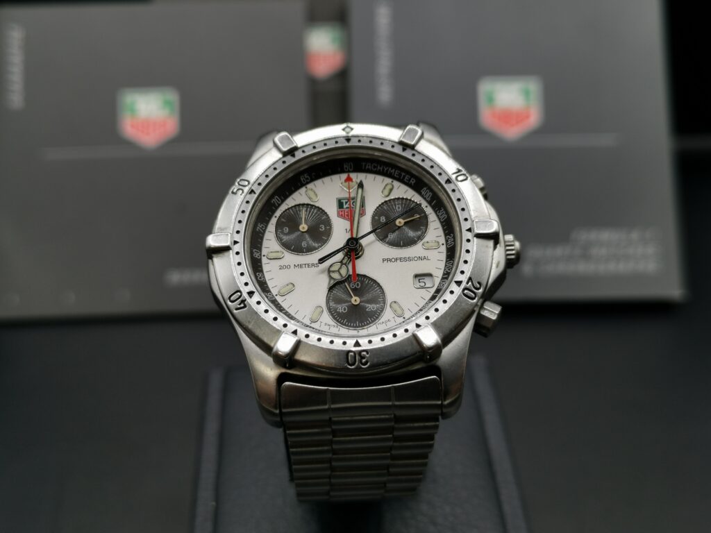 Tag Heuer S2000 Series นาฬิการาคาไม่เกิน 1 แสนบาท