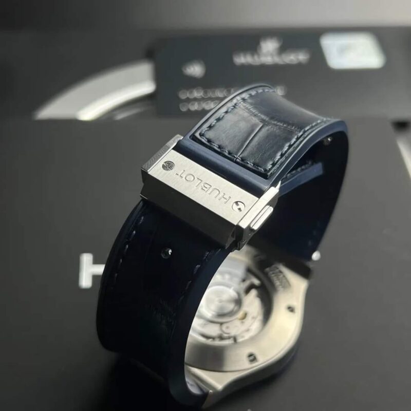 Hublot Classic Fusion Blue Dial Sunburst Automatic