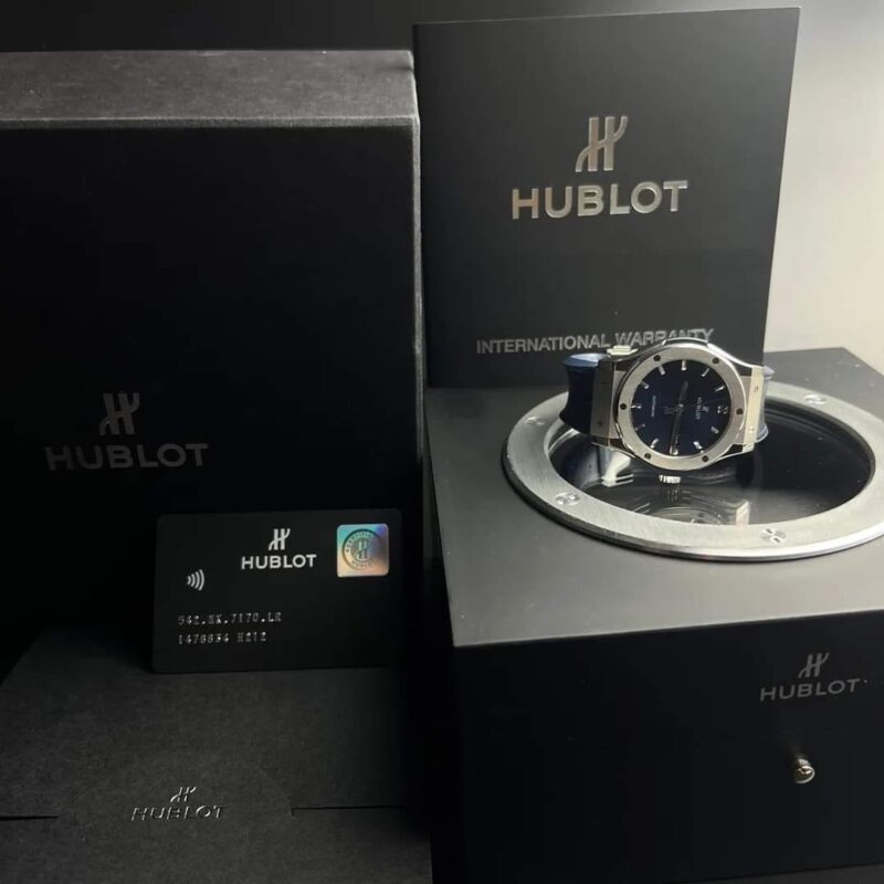 Hublot Classic Fusion Blue Dial Sunburst Automatic